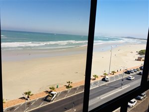 3 Bed Apartment in Strand South