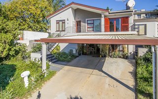 5 Bedroom House in Paarl Central West