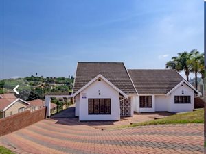 5 Bed House in Nagina
