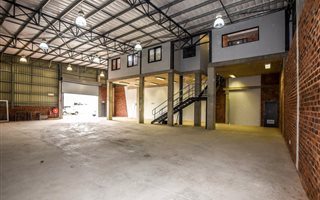 351 m² Commercial space in Riverside Park