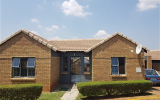 2 Bedroom House in Halfway Gardens