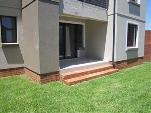 2 Bed Apartment in Louwlardia