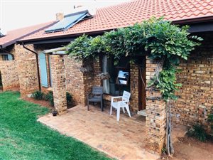 3 Bed Townhouse in North Riding AH