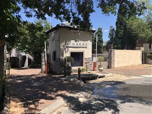 1 Bed Townhouse in Paulshof