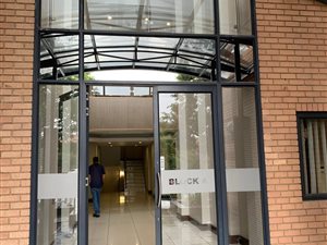 320 m² Commercial space in Bedfordview