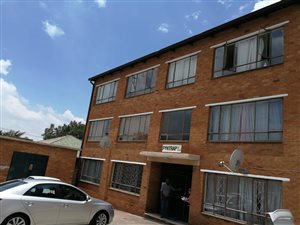 2 Bed Flat in Primrose