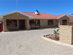 3 Bed House in Hospital Hill