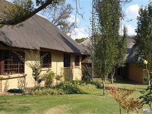 9 Bed House in Chartwell