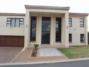 5 Bed House in Amberfield