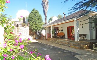 5 Bedroom House in Waverley