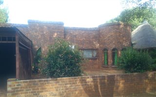 4 Bedroom House in Sonneveld