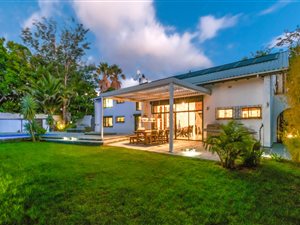 10 Bed House in Radloff Park