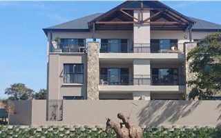 2 Bedroom Apartment in Waterfall Estate