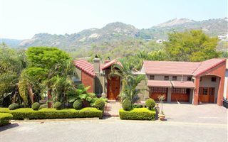 5 Bedroom House in Matumi Estate