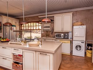 5 Bed House in Florida North