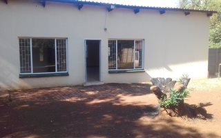 2 Bedroom House in Onderstepoort