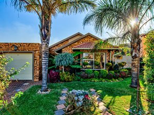 3 Bed Cluster in Pomona