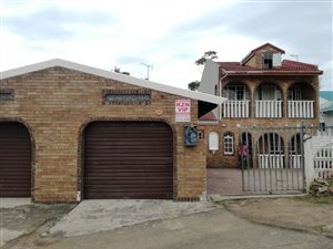6 Bed House in Woodview