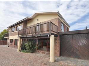 3 Bed House in Loerie Park