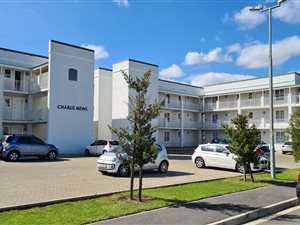 2 Bed Apartment in Nuutgevonden