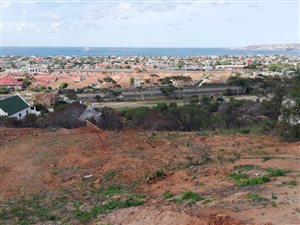 808 m² Land available in Menkenkop