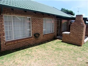 2 Bed Simplex in Highveld