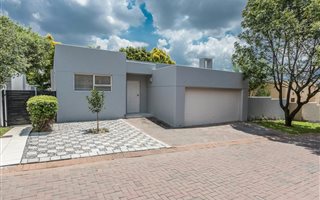 3 Bedroom House in Cedar Lakes
