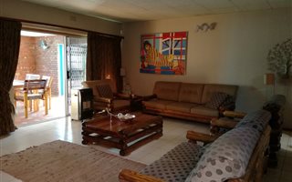 5 Bedroom House in Royldene
