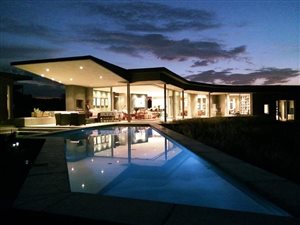 4 Bed House in Laezonia