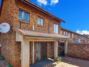 3 Bed House in Dersley