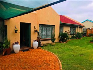 3 Bed House in Ravensklip