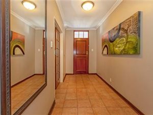 3 Bed House in Somerset West Central
