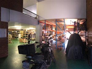 421 m² Industrial space in Hennopspark
