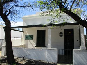3 Bed House in Graaff Reinet