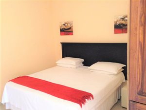 7 Bed House in Panorama