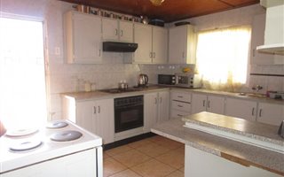 3 Bedroom House in Geluksdal