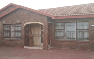 3 Bedroom House in Phalaborwa