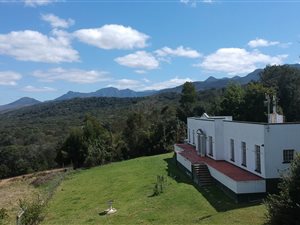 9.6 ha Farm in Knysna Central