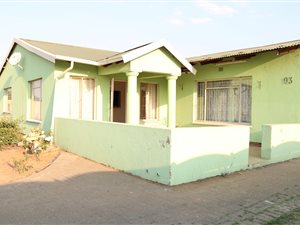 4 Bed House in Mackenzie Park
