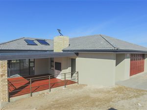 3 Bedroom House in Lovemore Park