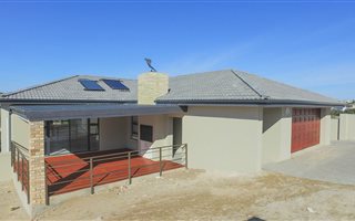 3 Bedroom House in Lovemore Park