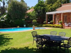 4 Bed House in Die Wilgers