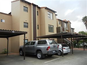 2 Bed Apartment in Lakefield