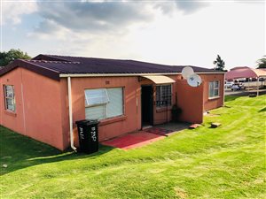 2 Bed Townhouse in Naturena