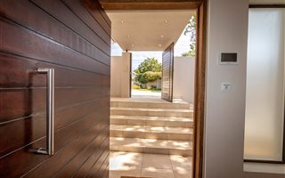 5 Bedroom House in Lower Robberg