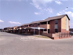 2 Bed Apartment in Alrode
