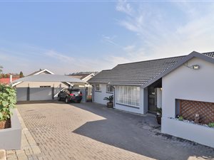 3 Bed House in Oakdene
