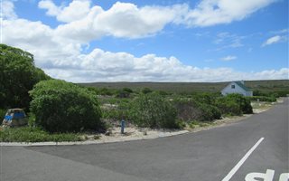 647 m² Land available in Agulhas