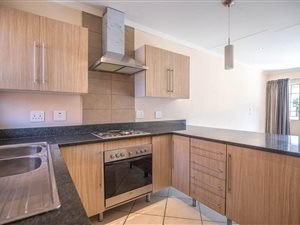 3 Bed Townhouse in Mooikloof Ridge