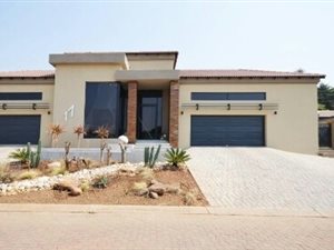 3 Bed House in Three Rivers East